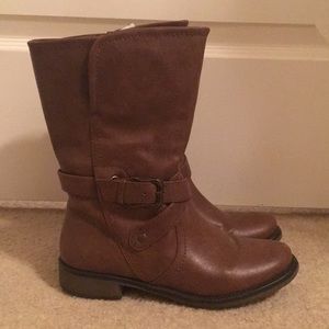BareTraps Brown Keather Boots Size: 6.5